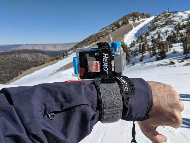 So sánh GoPro 2004 và GoPro 2018: hành trình tiến hóa đầy thú vị - Ảnh 3. So sánh GoPro 2004 và GoPro 2018: hành trình tiến hóa đầy thú vị - Ảnh 3.