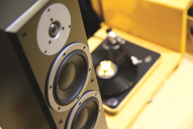 Nghe thử đôi loa cột Dynaudio Emit M30 - ngập tràn cảm xúc Nghe thử đôi loa cột Dynaudio Emit M30 - ngập tràn cảm xúc - ảnh 4