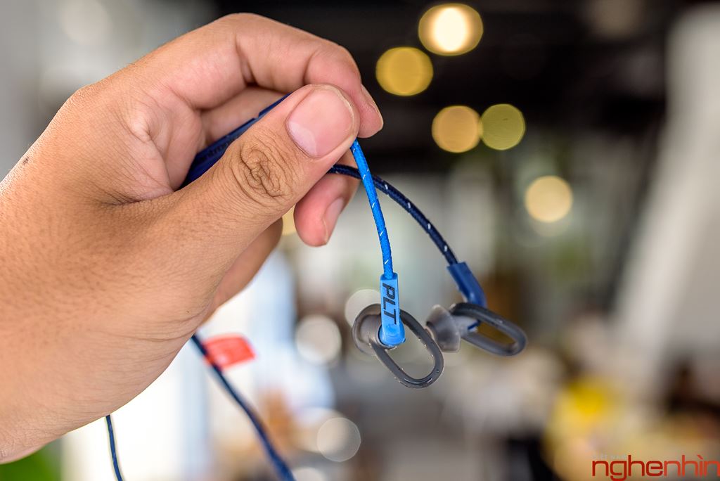 Trên tai Plantronics BackBeat FIT 305: trẻ trung, kháng nước, chất âm ổn ảnh 10