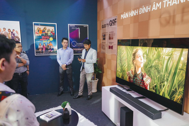Trải nghiệm công nghệ đỉnh cao và tận hưởng bữa tiệc âm nhạc đầy màu sắc trong Samsung Q Concert 2018 - Ảnh 11. Trải nghiệm công nghệ đỉnh cao và tận hưởng bữa tiệc âm nhạc đầy màu sắc trong Samsung Q Concert 2018 - Ảnh 11.