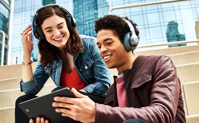 jbl-everest-710-ear-wireless-bluetooth-headphones-netstorecommy-1803-31-Netstorecommy@39 tai nghe, headphone, bluetooth, không dây, jbl, tintucaudio