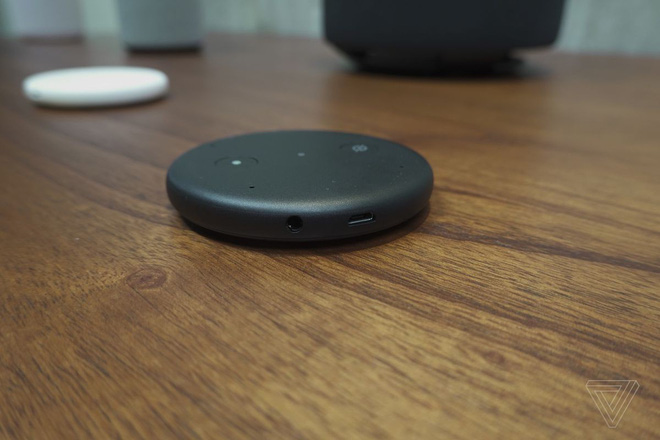 Amazon ra mắt Echo Input, thiết bị biến loa thường thành loa thông minh với trợ lý ảo Alexa - Ảnh 2. Amazon ra mắt Echo Input, thiết bị biến loa thường thành loa thông minh với trợ lý ảo Alexa - Ảnh 2.