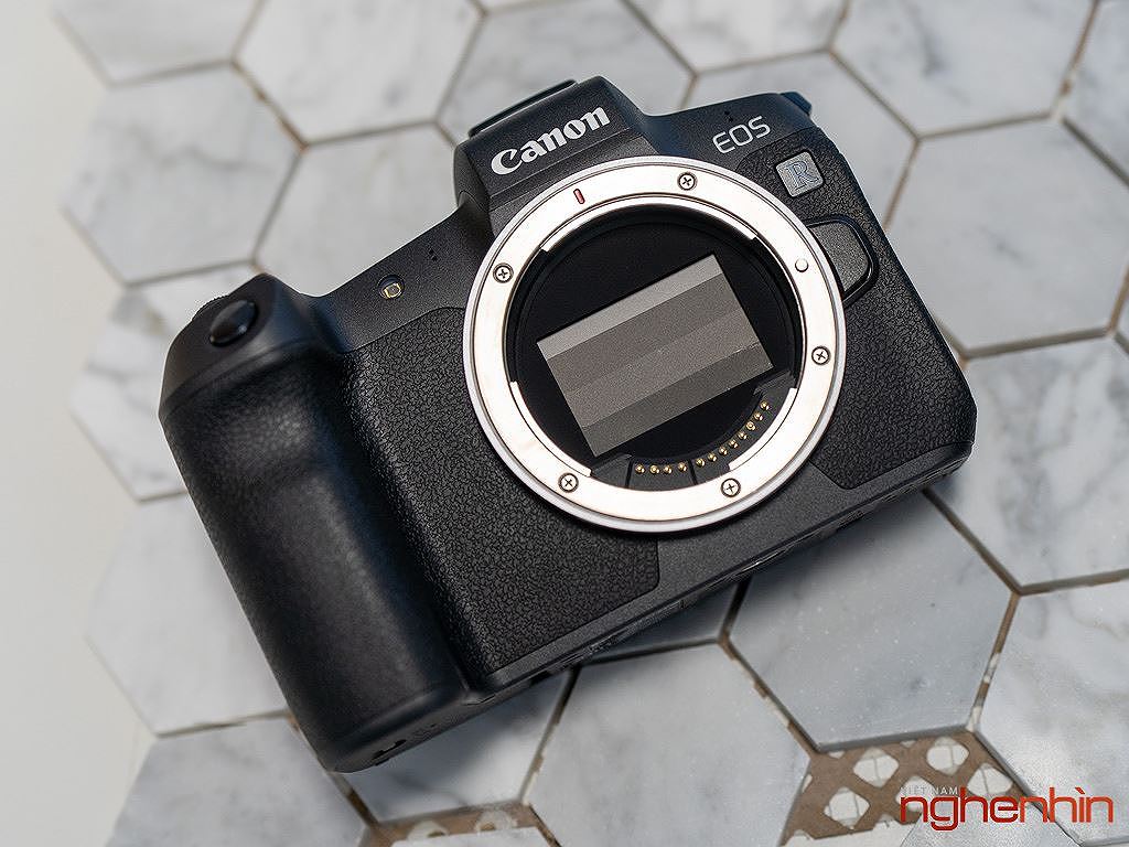 Canon EOS R có giá bán tại Việt Nam: 55 triệu đồng cho thân máy ảnh 1