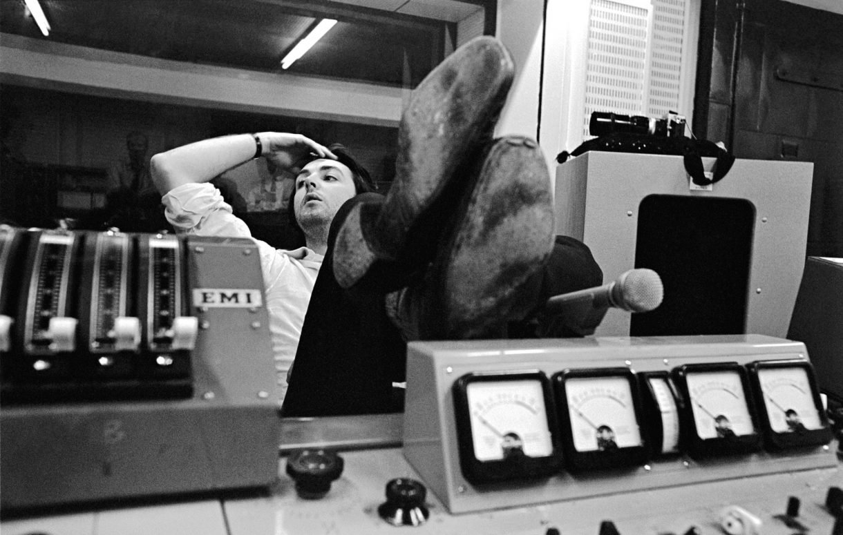 tinhte_the_beatles_the_white_album_giles_martin (3).jpg Đang tải tinhte_the_beatles_the_white_album_giles_martin (3).jpg…