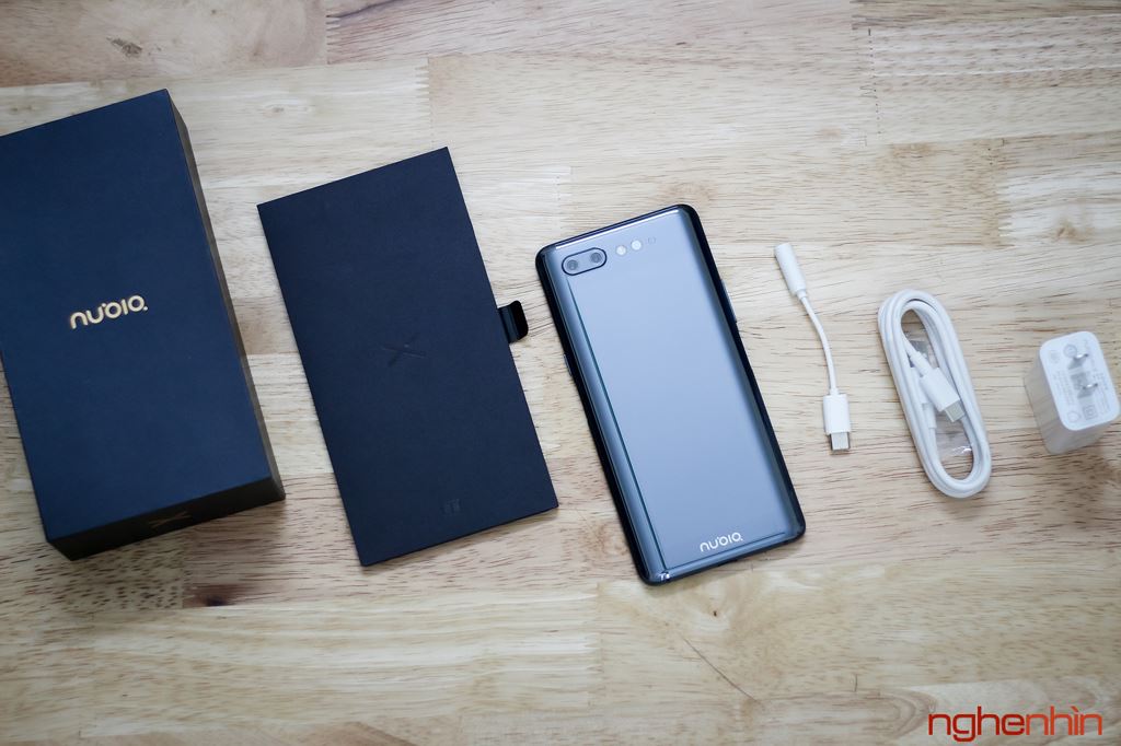 Mở hộp Nubia X tại Việt Nam: không cần camera trước vì đã có 2 màn hình ảnh 4