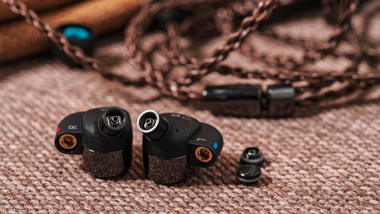 tinhte_unboxing_akg_n5005_9.jpg Đang tải tinhte_unboxing_akg_n5005_9.jpg…