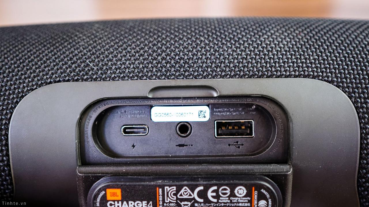 tinhte_jbl_charge_4_review (6).jpg Đang tải tinhte_jbl_charge_4_review (6).jpg…