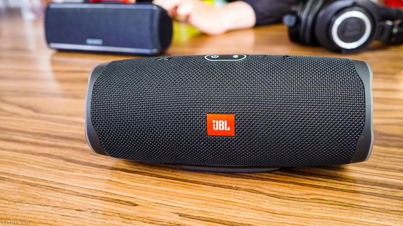 tinhte_jbl_charge_4_review (9).jpg Đang tải tinhte_jbl_charge_4_review (9).jpg…