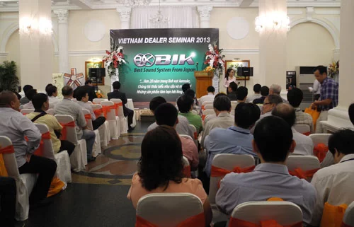 Hội thảo chuyên về các thiết bị và phụ kiện karaoke BIK