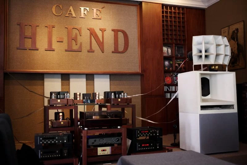 Café Hi-end: Nơi gặp gỡ của các audiophile