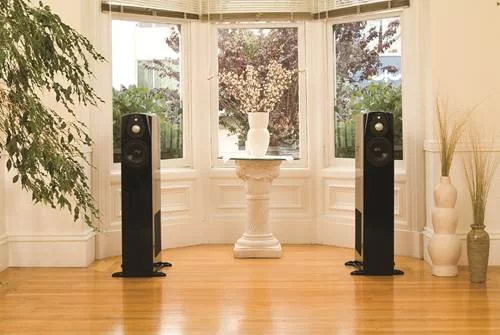 TecHland Audio mang NHT trở lại Việt Nam