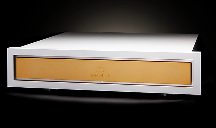 Master clock STUTE hoạt động ở tần số 10 MHz