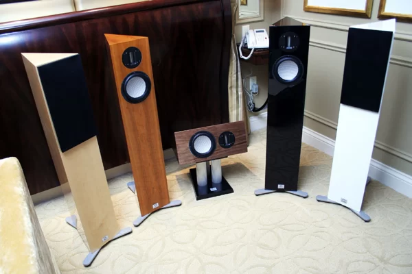 Marten ra mắt dòng sản phẩm Form Series
