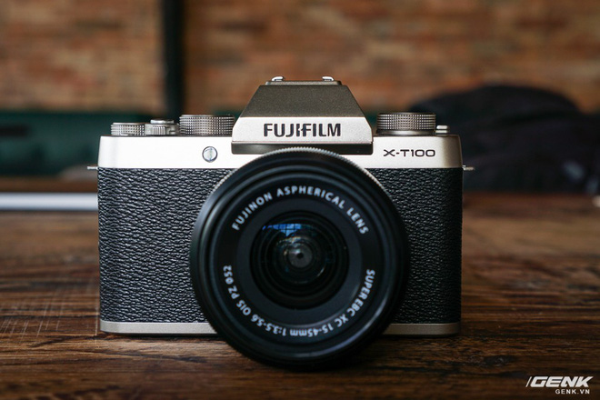 Đánh giá Fujifilm X-T100: ứng viên entry level tiềm năng, thừa hưởng nhiều ưu điểm từ đàn anh cao cấp - Ảnh 2. Đánh giá Fujifilm X-T100: ứng viên entry level tiềm năng, thừa hưởng nhiều ưu điểm từ đàn anh cao cấp - Ảnh 2.
