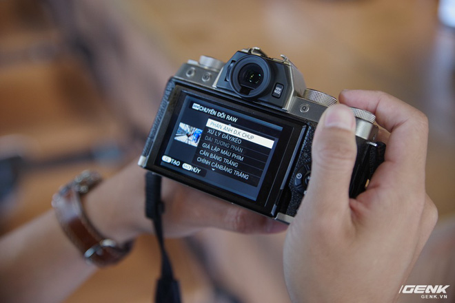 Đánh giá Fujifilm X-T100: ứng viên entry level tiềm năng, thừa hưởng nhiều ưu điểm từ đàn anh cao cấp - Ảnh 21. Đánh giá Fujifilm X-T100: ứng viên entry level tiềm năng, thừa hưởng nhiều ưu điểm từ đàn anh cao cấp - Ảnh 21.