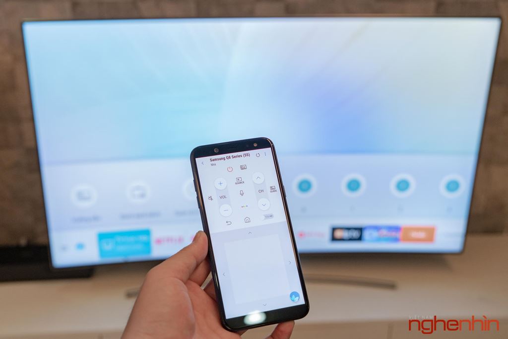 Làm chủ Ambient Mode trên TV Samsung QLED 2018 giúp TV hòa vào không gian nhà bạn ảnh 2