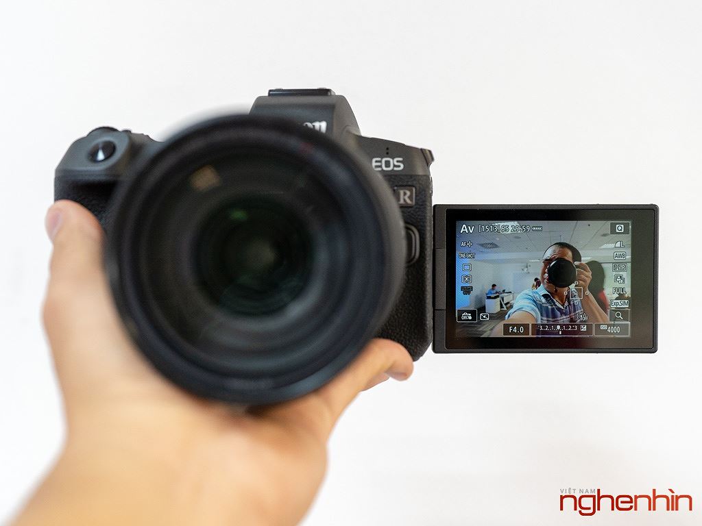 Trên tay Canon EOS R: máy ảnh không gương lật Full-frame đầu tiên của Canon ảnh 2