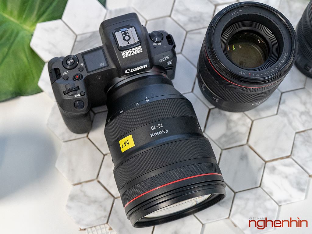 Trên tay Canon EOS R: máy ảnh không gương lật Full-frame đầu tiên của Canon ảnh 12