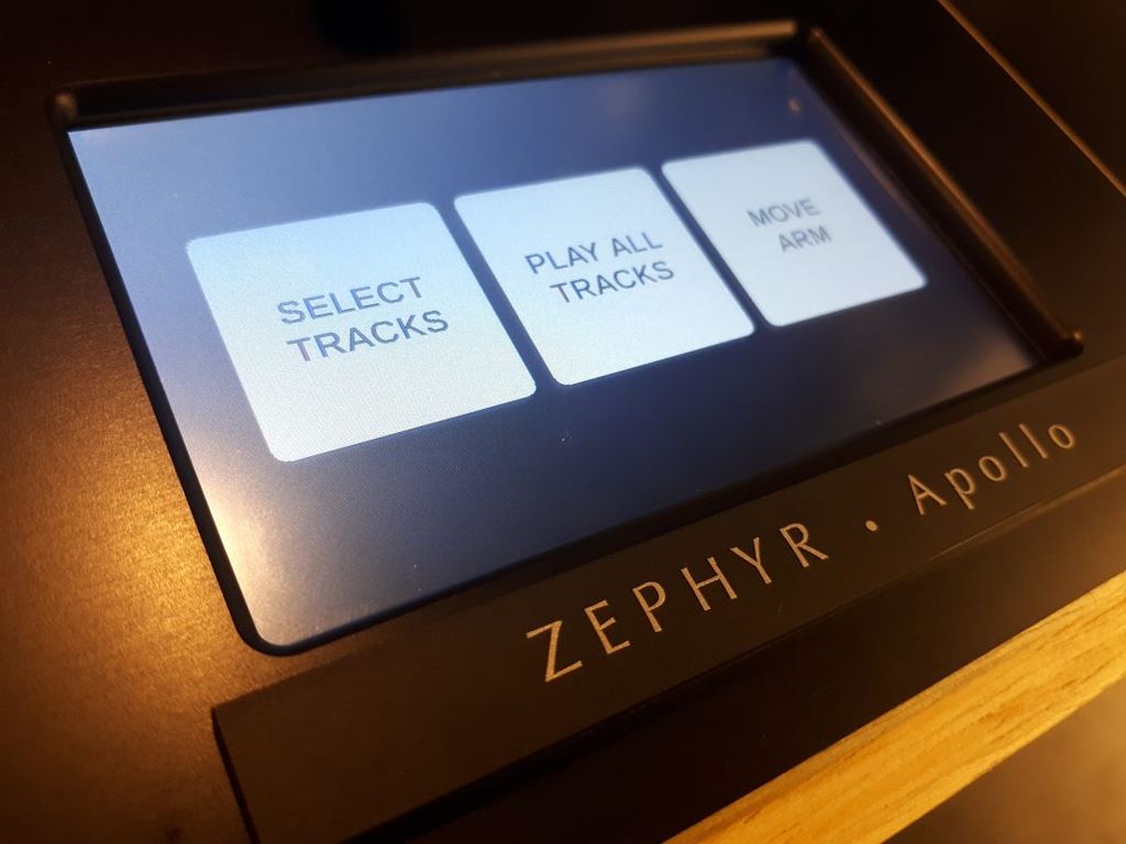 Zephyr Apollo: Mâm đĩa than thể chuyển bài và tạo playlist như đầu CD! ảnh 4