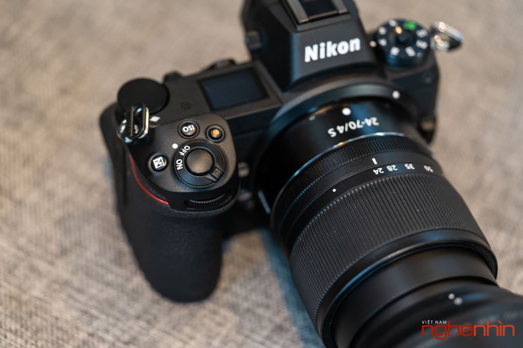 Trên tay máy ảnh không gương lật Nikon Z7: mỏng nhẹ hơn, hoàn thiện tốt ảnh 5