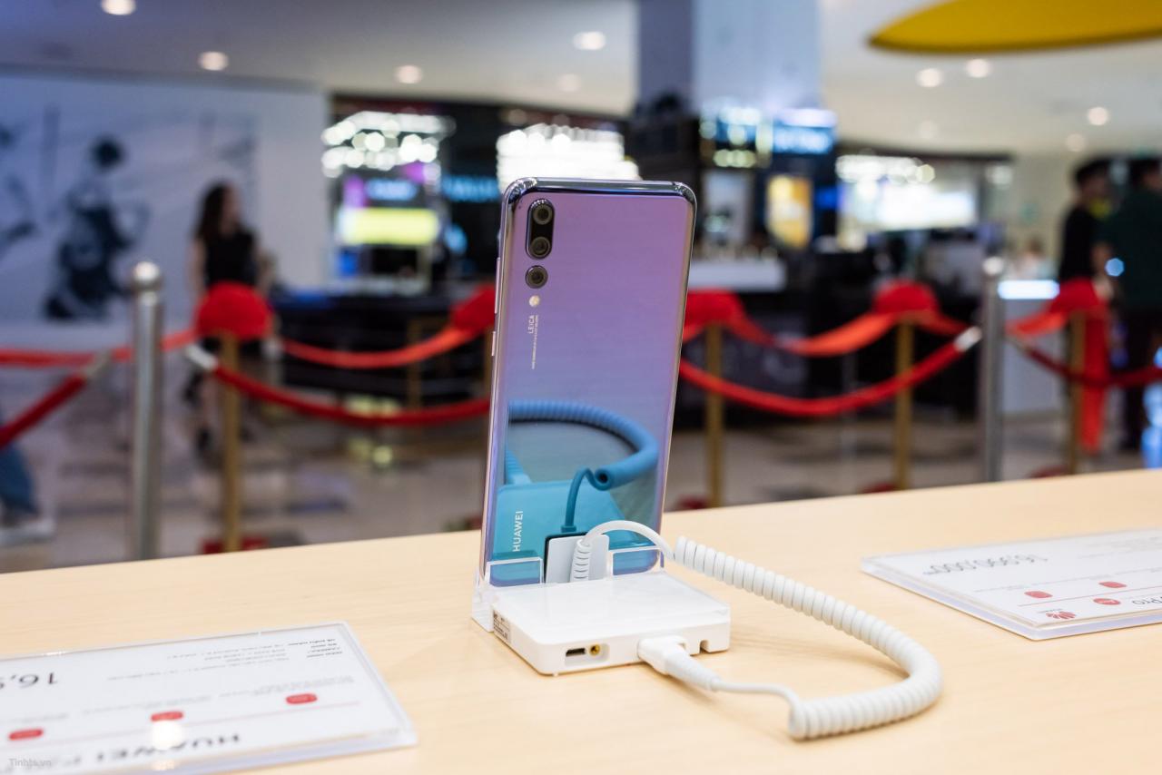 Tinhte.vn_Huawei-6.jpg Đang tải Tinhte.vn_Huawei-6.jpg…