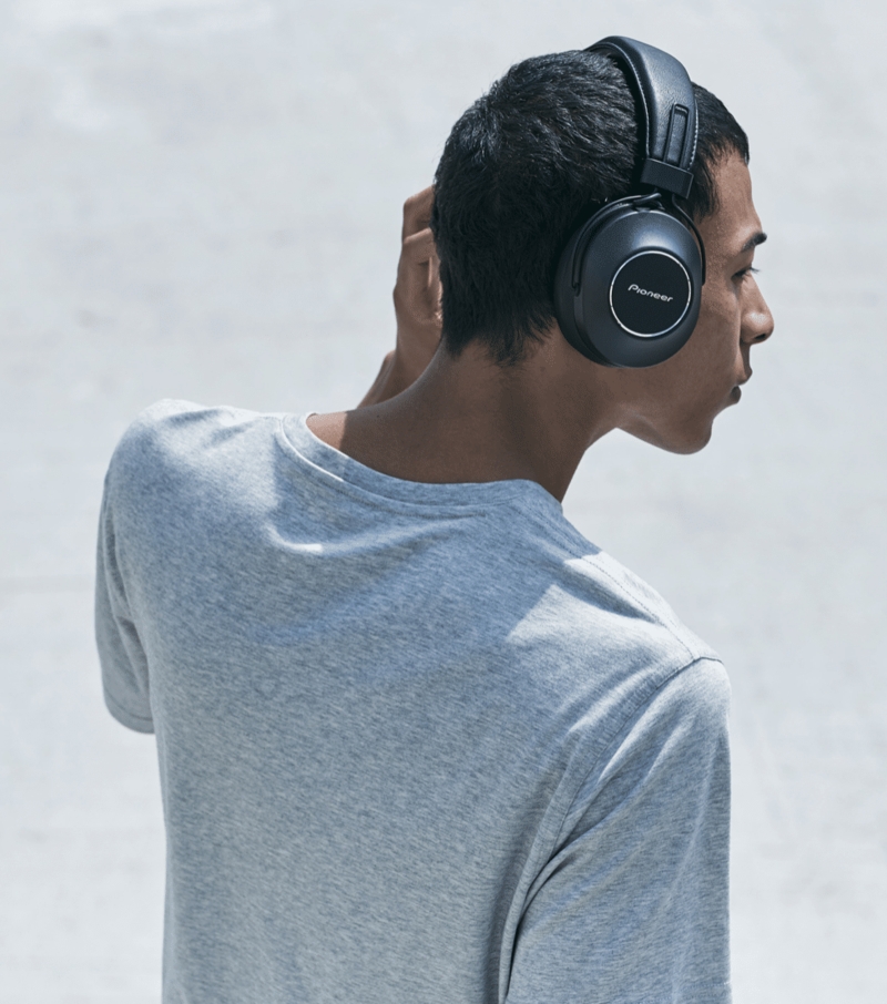 Pioneer công bố tai nghe không dây chống ồn S9 Wireless