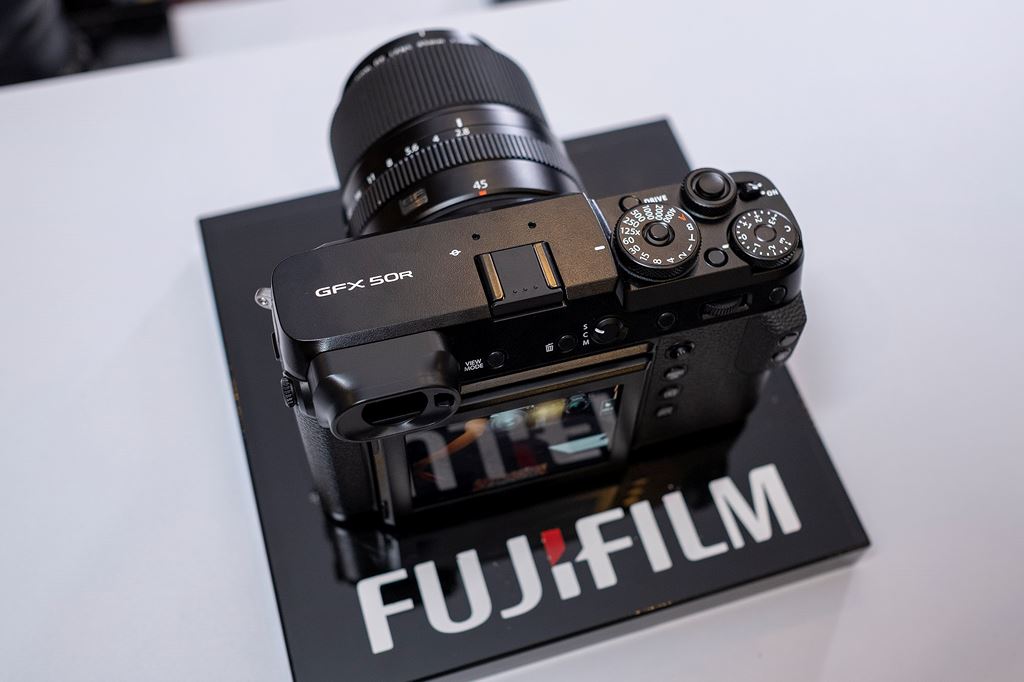Fujifilm Việt Nam ra mắt máy ảnh mirrorless GFX 50R: kiểu dáng rangefinder, cảm biến medium format, giá 109 triệu đồng ảnh 5