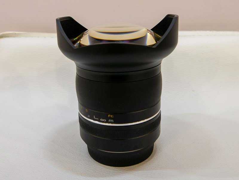 Đang tải Samyang-10mm-f3.5-full-frame-DSLR-lens2.jpg…