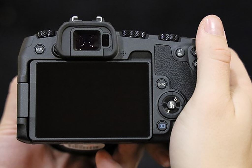 Canon EOS RP chính thức: body nhỏ hơn 800D, cảm biến 26MP, giá từ 1300 USD ảnh 11