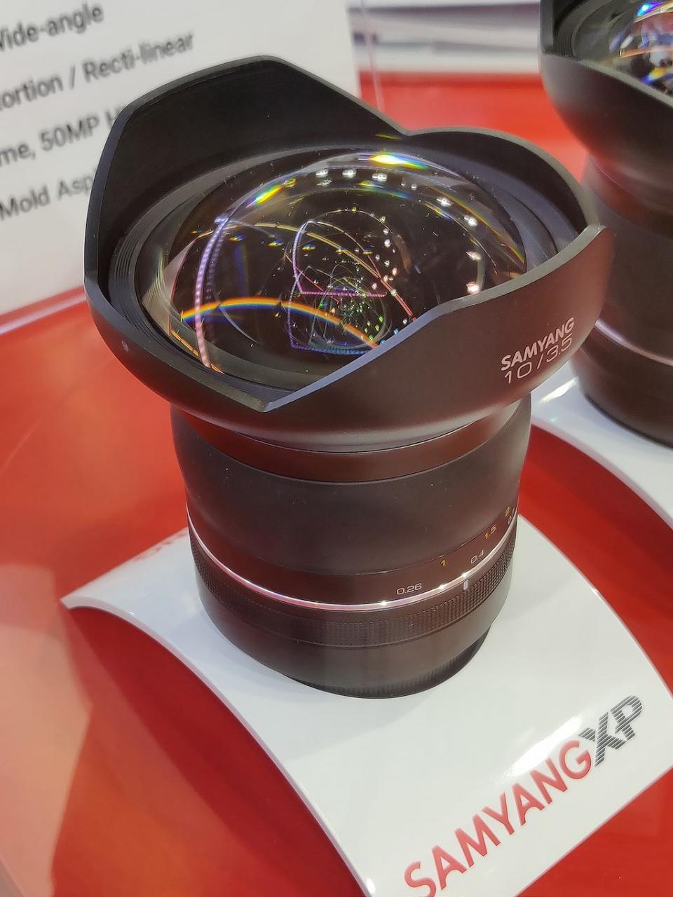 Choáng ngợp với ống kính góc rộng nhất thế giới Samyang XP 10mm F3.5 ảnh 3