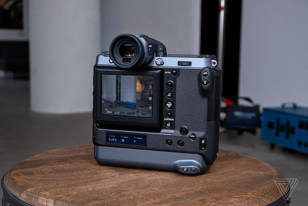 Fujifilm công bố máy ảnh Medium Format GFX100: 102MP, chống rung IBIS, giá 10.000 USD ảnh 4