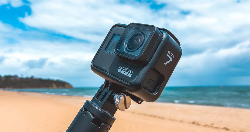 Lựa camera hành động giá tốt cho người đi phượt dịp hè ảnh 3