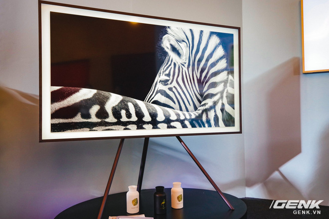 Samsung chính thức giới thiệu TV khung tranh The Frame 2.0 và loa Sound Bar HW-N950 đến người dùng Việt Nam - Ảnh 2. Samsung chính thức giới thiệu TV khung tranh The Frame 2.0 và loa Sound Bar HW-N950 đến người dùng Việt Nam - Ảnh 2.
