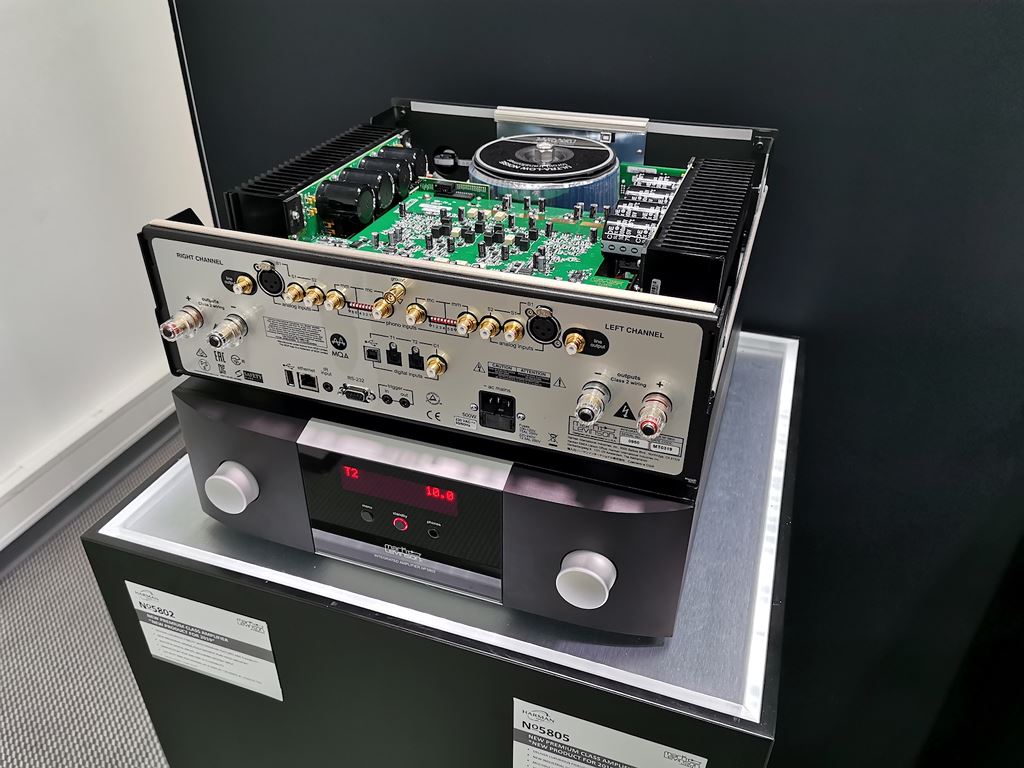 Mark Levinson No.5805 và 5802 – Mạnh mẽ, đa năng, tinh tế và giá trị  ảnh 3