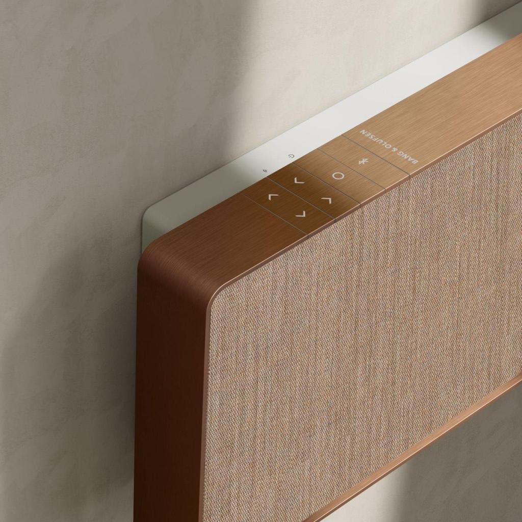 B&O bất ngờ tung soundbar đầu tiên, sở hữu 11 loa con, 11 ampli, giá cao nhất 60 triệu ảnh 5