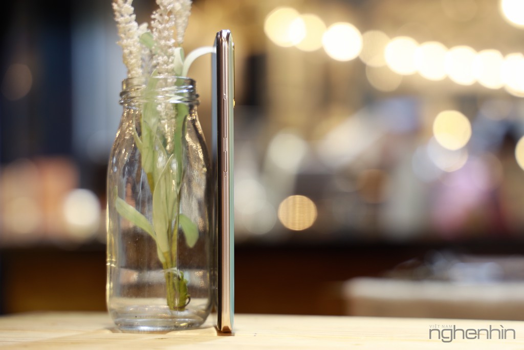 Khui hộp Vivo Y19: thiết kế trẻ trung, pin trâu, giá dễ chịu còn gì nữa? ảnh 4