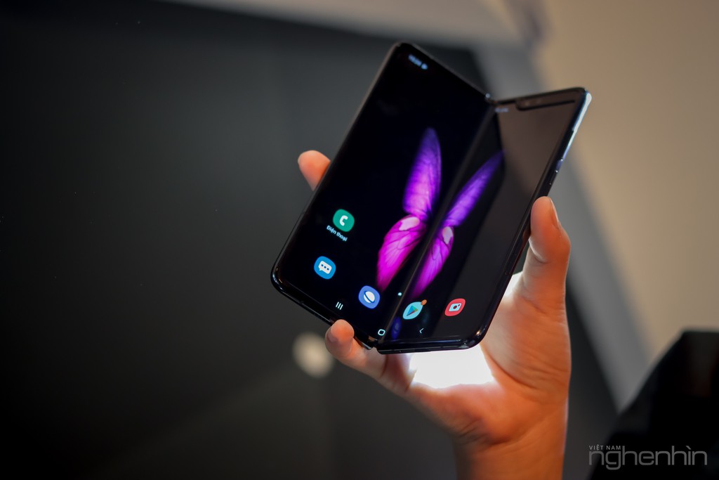 Siêu phẩm Samsung Galaxy Fold smartphone màn hình gập ra mắt người dùng Việt giá 50 triệu ảnh 14
