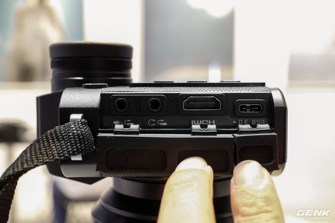 Trên tay máy ảnh không gương lật dành cho 1% dân số Leica SL2: Thiết kế sang, cảm biến 47MP, giá gần 160 triệu đồng - Ảnh 7.