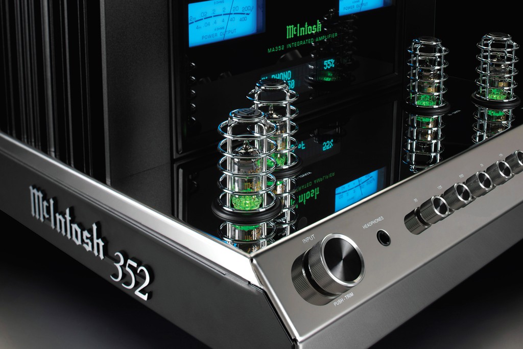 McIntosh MA352 - Kết hợp hoàn hảo hai trường phái đối lập của âm thanh ảnh 1