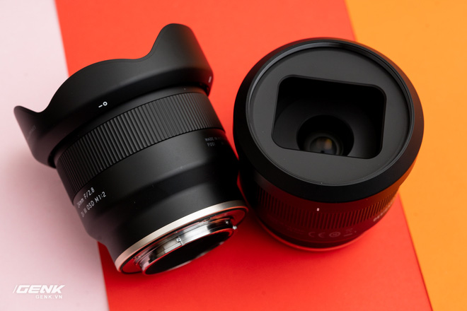 Đánh giá ống kính Tamron 35mm và 24mm III OSD M1:2: Giá rẻ, đa dụng nhưng chưa hoàn hảo - Ảnh 8. Đánh giá ống kính Tamron 35mm và 24mm III OSD M1:2: Giá rẻ, đa dụng nhưng chưa hoàn hảo - Ảnh 8.