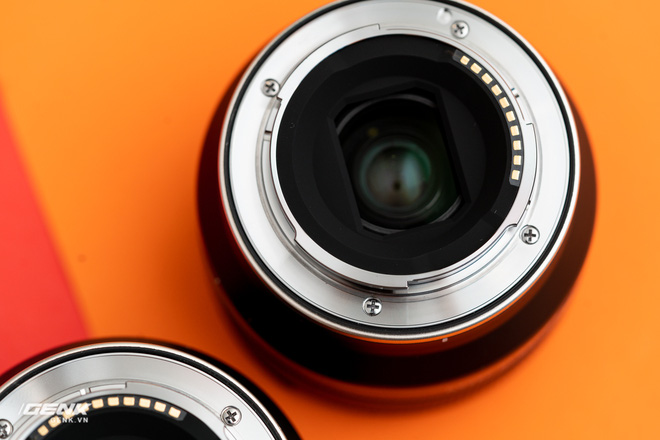 Đánh giá ống kính Tamron 35mm và 24mm III OSD M1:2: Giá rẻ, đa dụng nhưng chưa hoàn hảo - Ảnh 12. Đánh giá ống kính Tamron 35mm và 24mm III OSD M1:2: Giá rẻ, đa dụng nhưng chưa hoàn hảo - Ảnh 12.