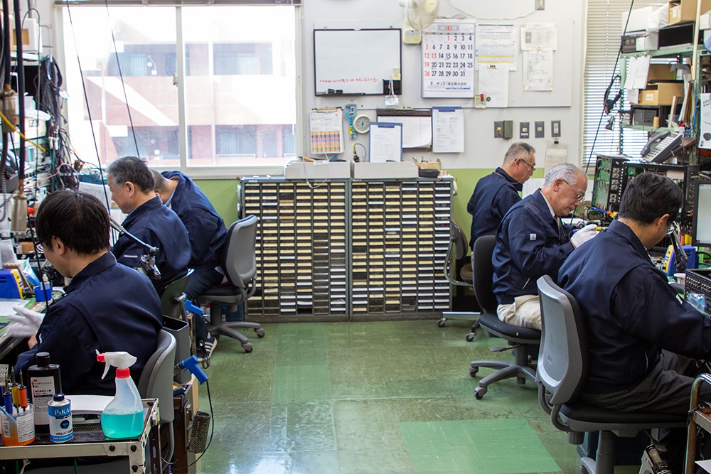 Thăm nhà máy Accuphase, một phần ba nhân lực là R&D, chỉ được phép sản xuất 25 máy/ngày ảnh 6