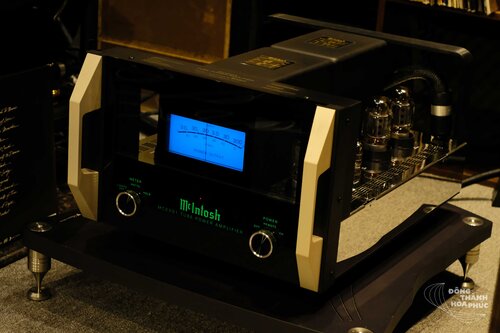 McIntosh_SonusFaber_DSAudio_Esoteric_Đông_Thành_Hòa_Phúc (26 of 40).jpg