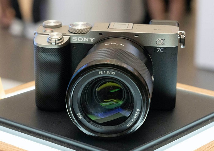 Sony trình làng máy ảnh siêu nhỏ gọn Alpha 7C
