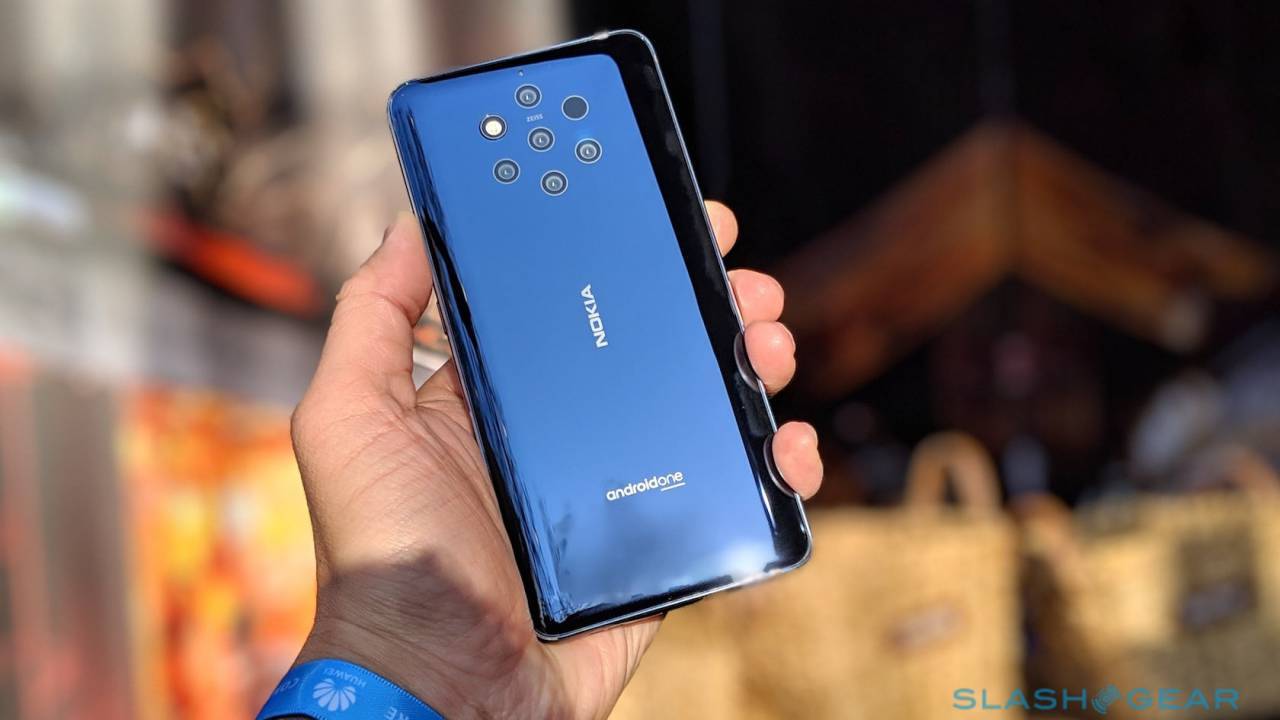 Dù được trang bị tới 5 cảm biến ảnh, chất lượng và tốc độ chụp của Nokia 9 PureView được đánh giá không cao. Ảnh: The Verge.