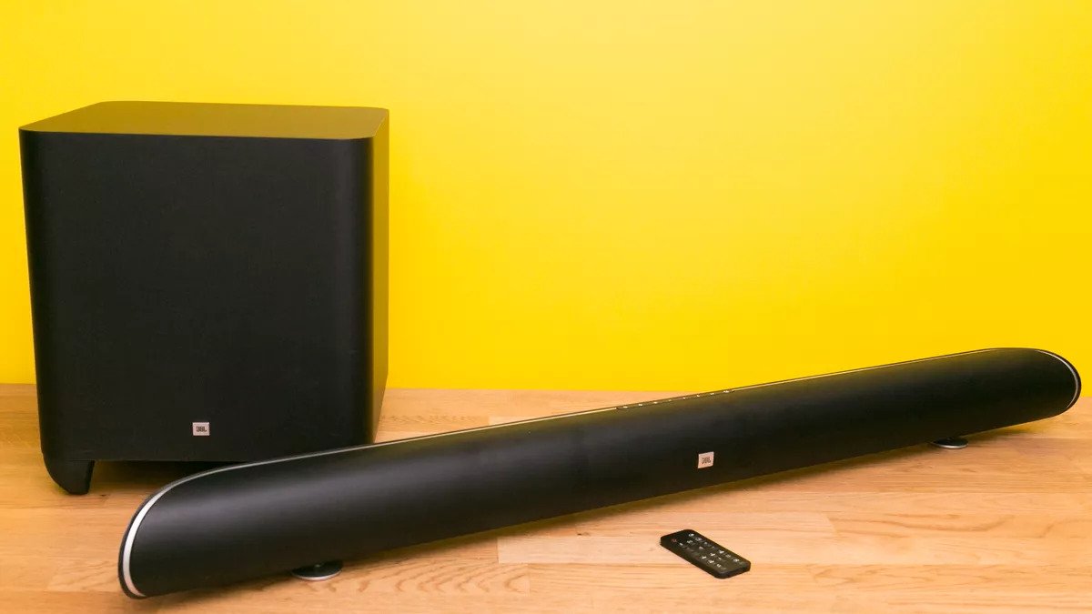 5 mẫu loa soundbar giá giảm sâu, hợp để "cày" phim chơi Tết