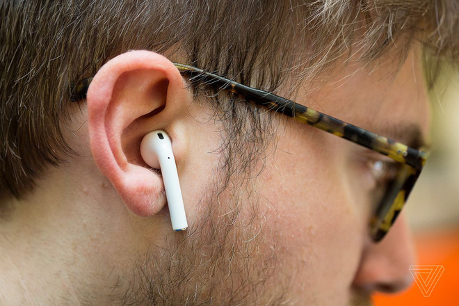 Apple đang muốn đưa tính năng đo thân nhiệt lên tai nghe AirPods - Ảnh 1.