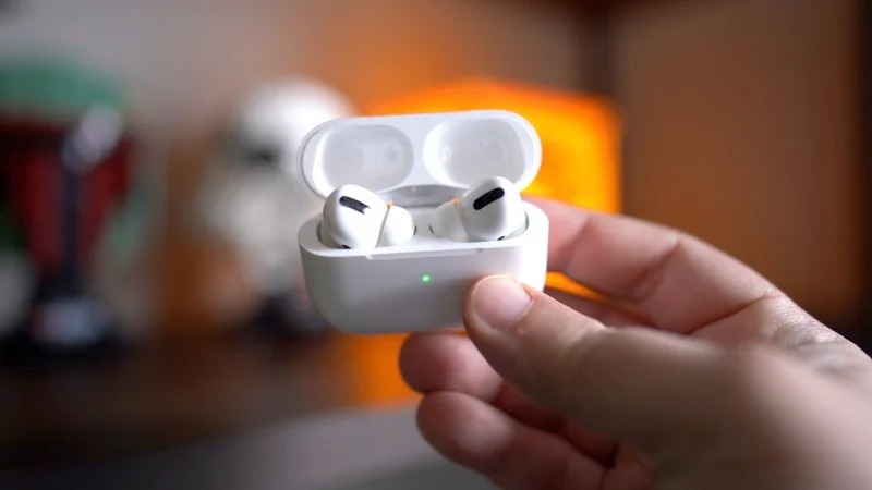 Sforum - Trang thông tin công nghệ mới nhất airpods-pro-in-case Tai nghe AirPods Pro 2 sắp tới của Apple có gì đáng mong chờ?
