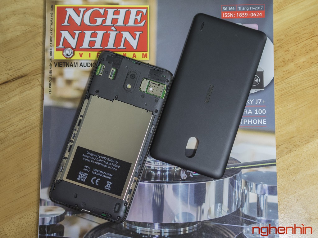 Mở hộp Nokia 2 chính hãng: nhỏ gọn đầm tay, điểm nhấn pin dung lượng lớn ảnh 10
