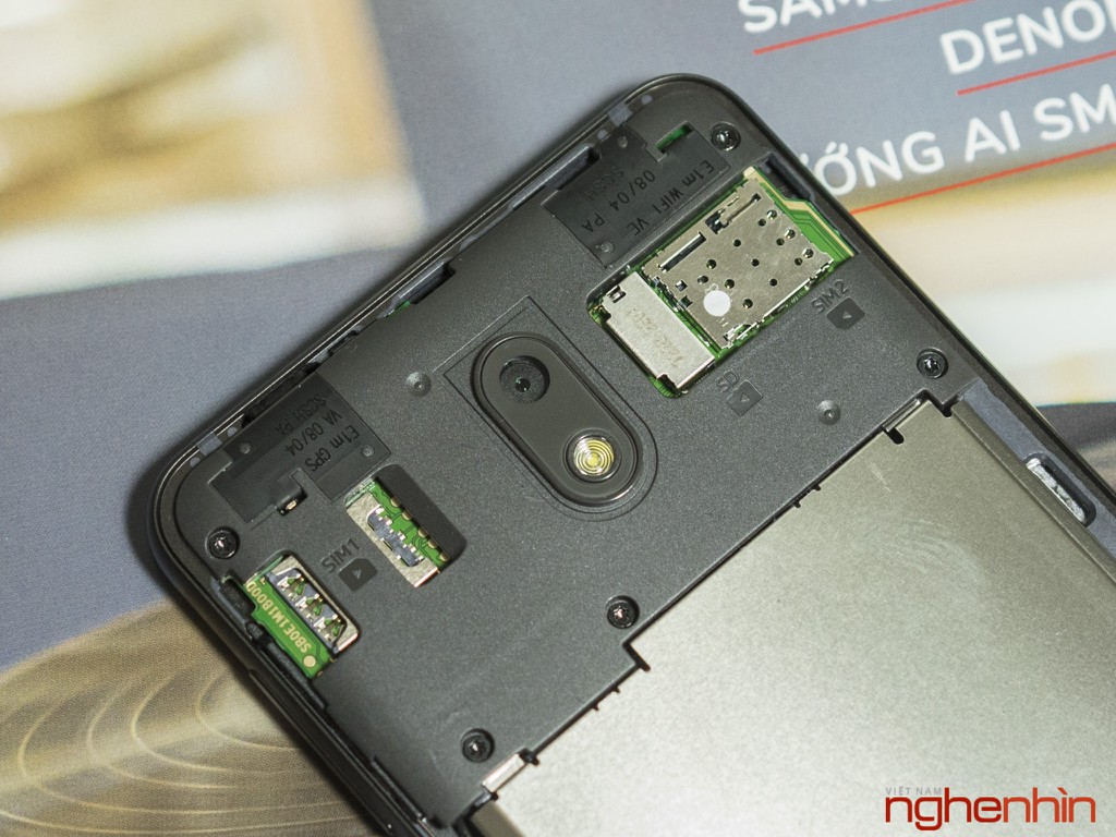 Mở hộp Nokia 2 chính hãng: nhỏ gọn đầm tay, điểm nhấn pin dung lượng lớn ảnh 12